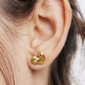 pendientes-en-forma-de-corazon-bano-de-oro-desigual-para-el-dia-de-las-madres